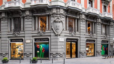 louis vuitton in italy location.